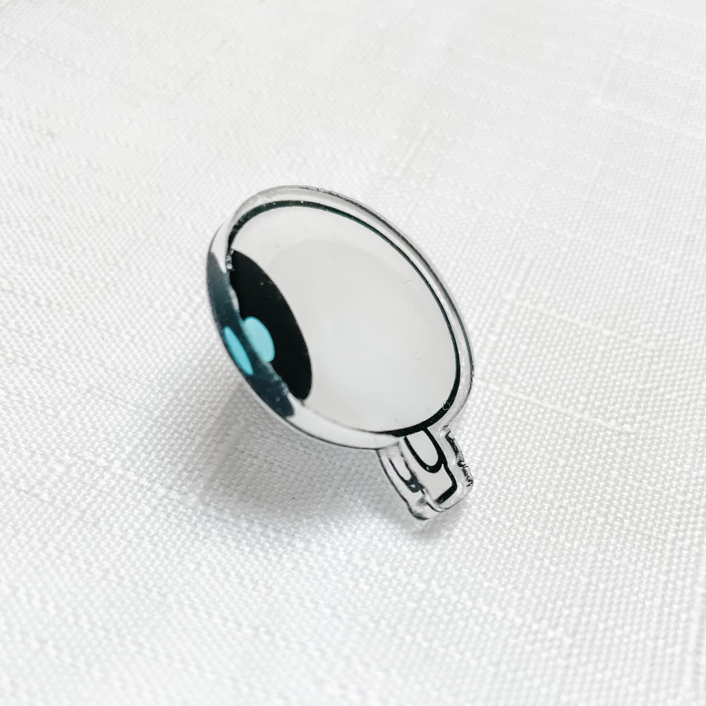 WOOTTEO 'MOON' ACRYLIC PIN