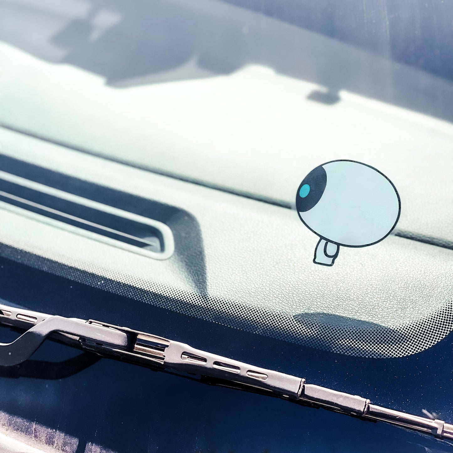 WOOTTEO 'MOON' CAR WINDOW DECAL