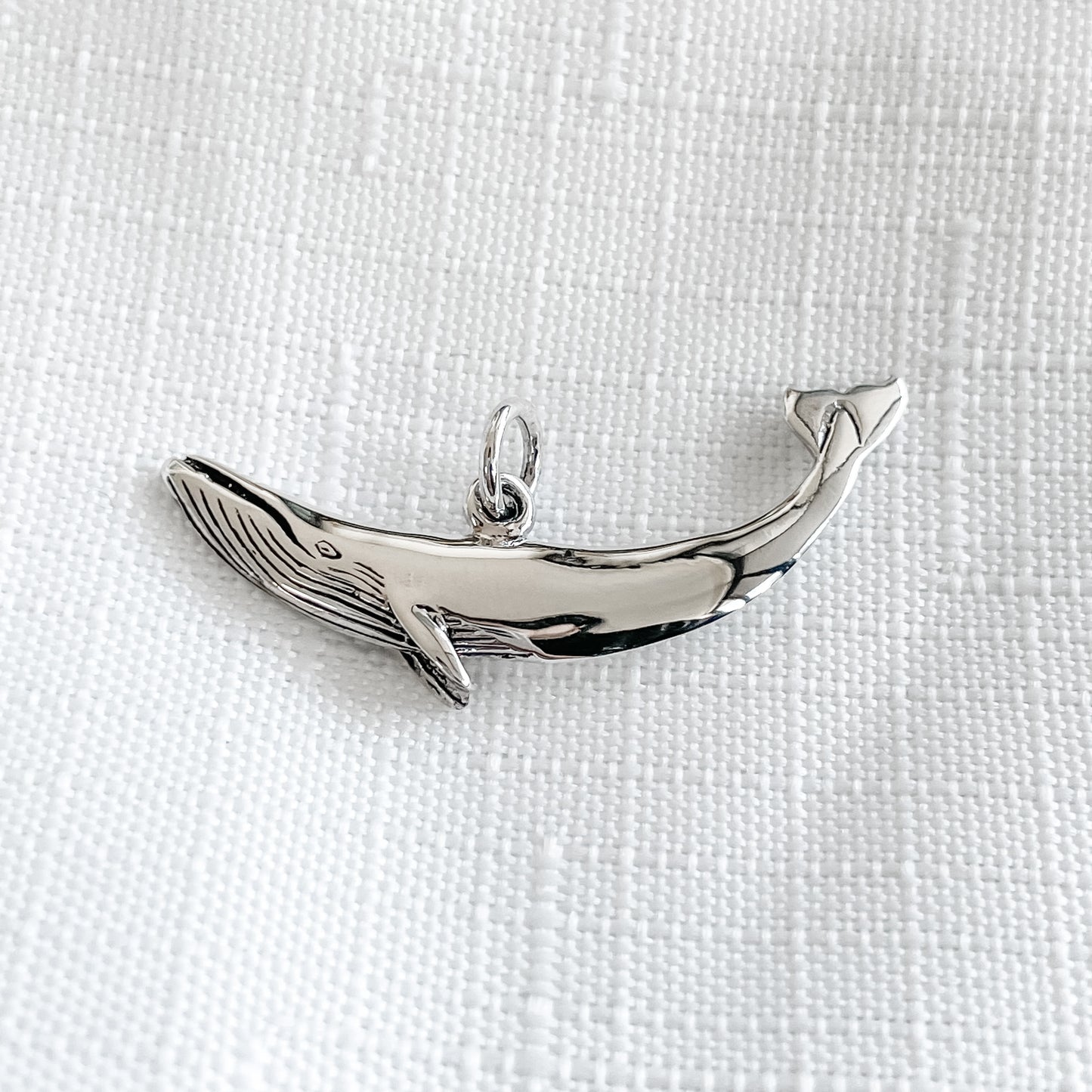 'WHALIEN 52' PENDANT